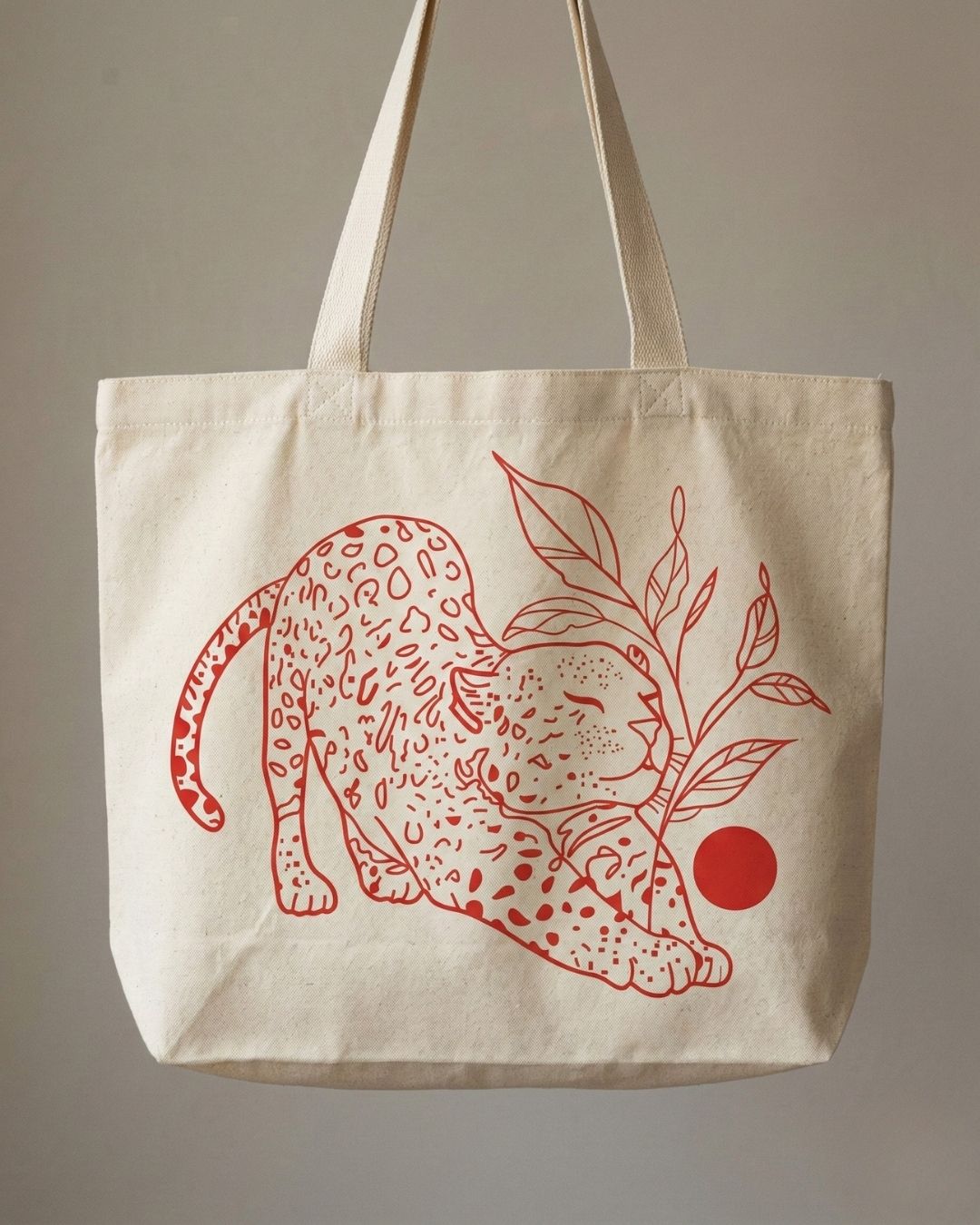 Leopar Desenli Kırmızı Baskılı Hambez Bez Çanta - Geniş İç Hacimli Omuz Çantası (47x36x8 cm)