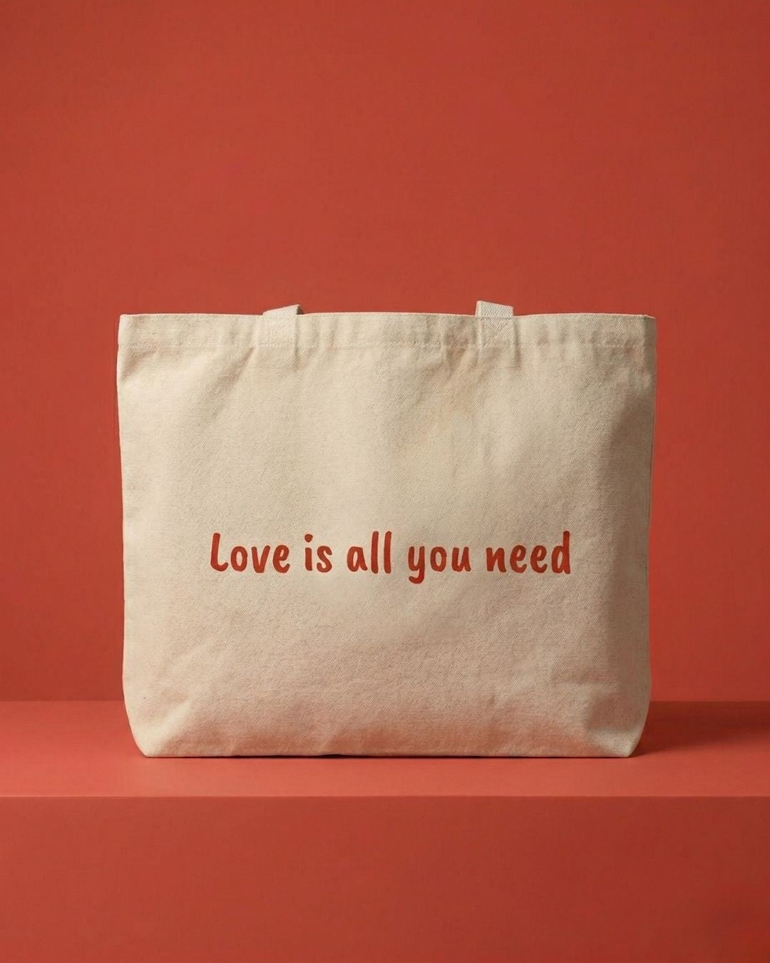 "Love Is All You Need" Yazılı Hambez Bez Çanta - Büyük Boy Omuz Çantası (47x36 cm)