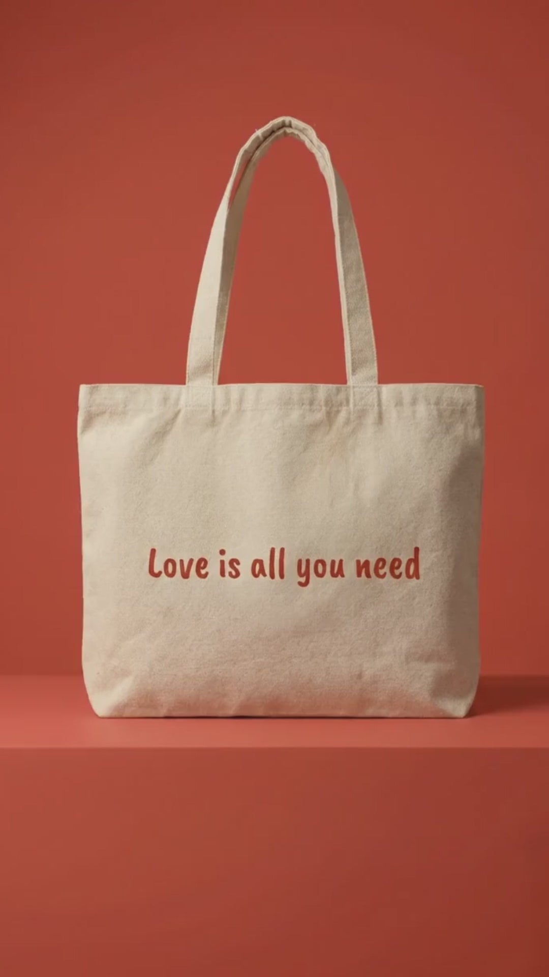 "Love Is All You Need" Yazılı Hambez Bez Çanta - Büyük Boy Omuz Çantası (47x36 cm)